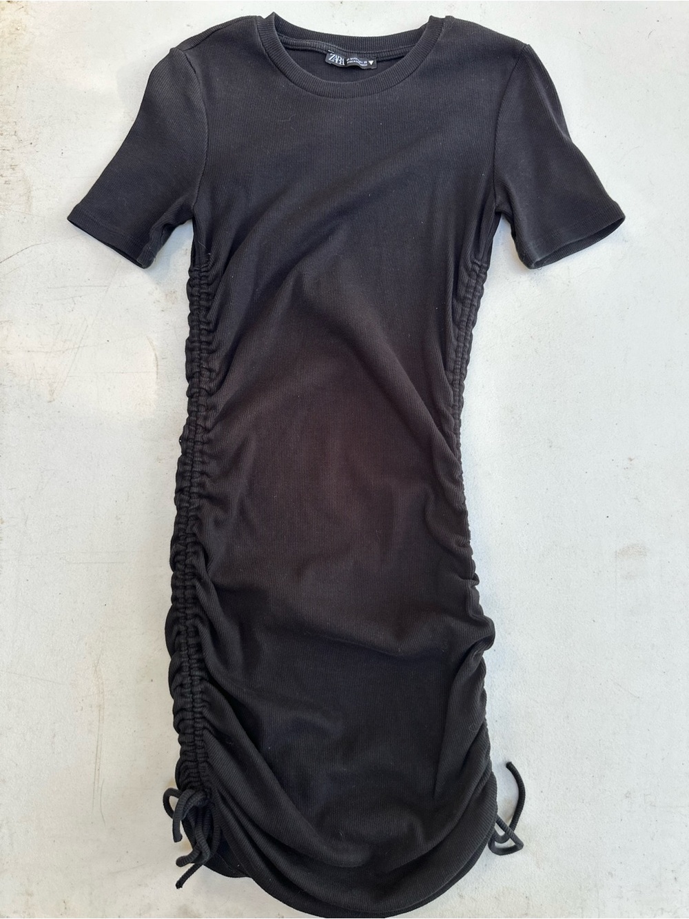 Zara Black Ruched Short Sleeve Midi Dress